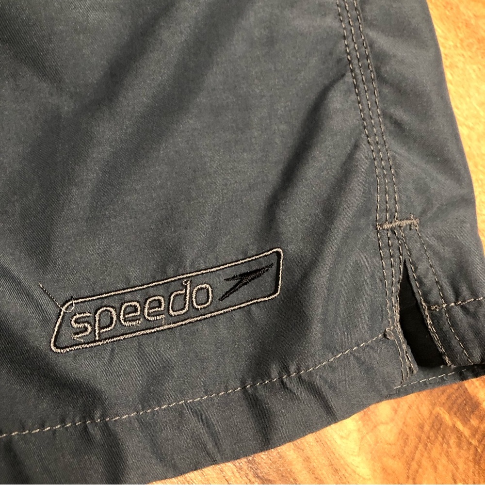 Large Gray mens Speedo swim trunks size LARGE - Picture 3 of 10